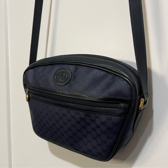 Vintage Gucci GG Navy Blue Canvas w/ leather Crossbody Bag - Picture 6 of 16